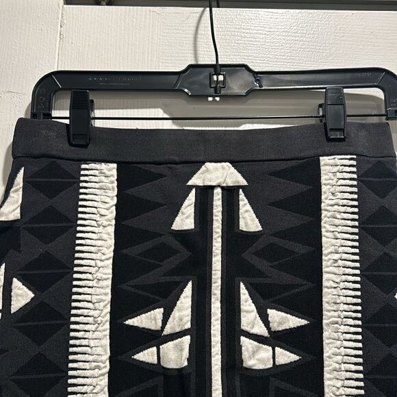 Parker Black & White Skirt, Size Medium - Picture 3 of 11